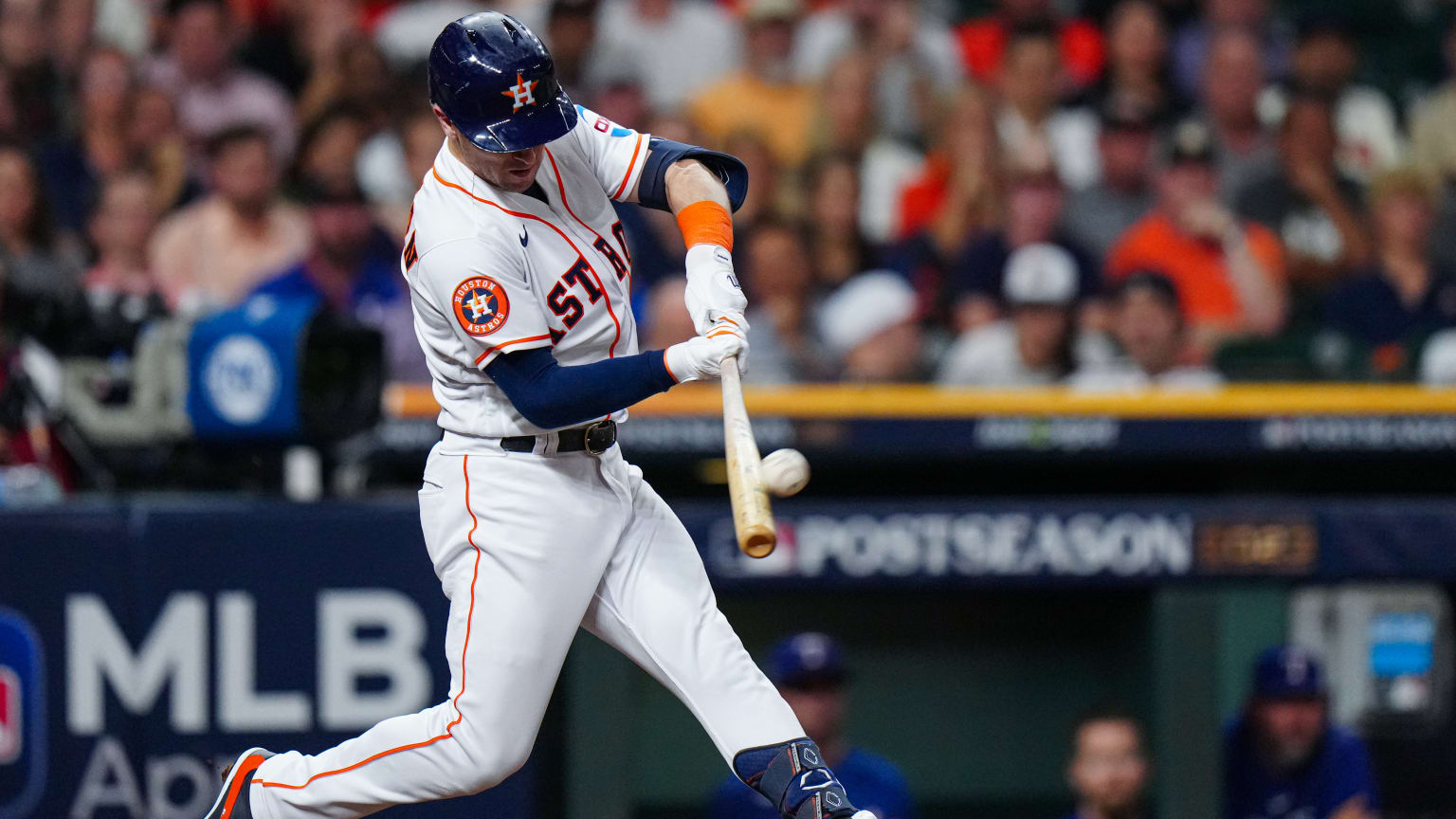 Unbelievable Scenes In Houston: Correa'S Return, Bregman'S Honor, And A Home Run That Left Fans Fuming! - 4e6db1r