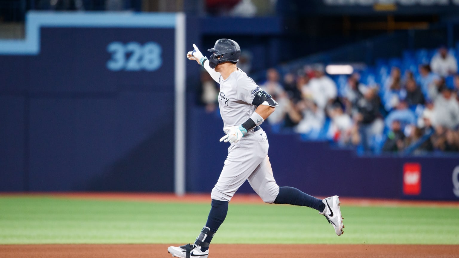 Aaron Judge slugs 442-foot homer in 2nd game back for Yankees from