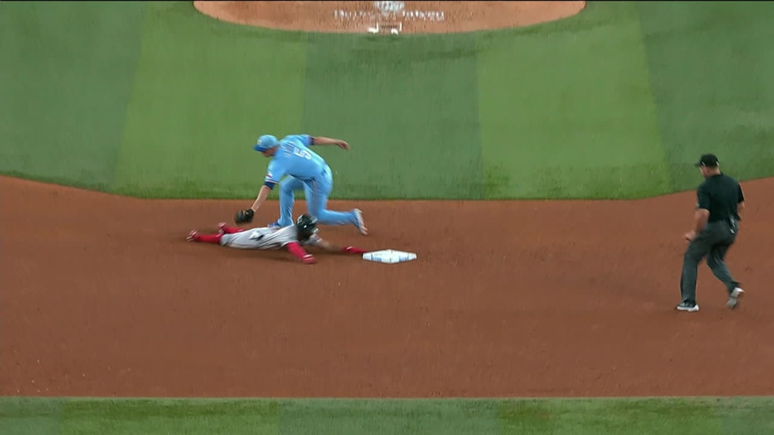 David Hamilton is safe at second base after a review | 08/04/2024 | Colorado Rockies