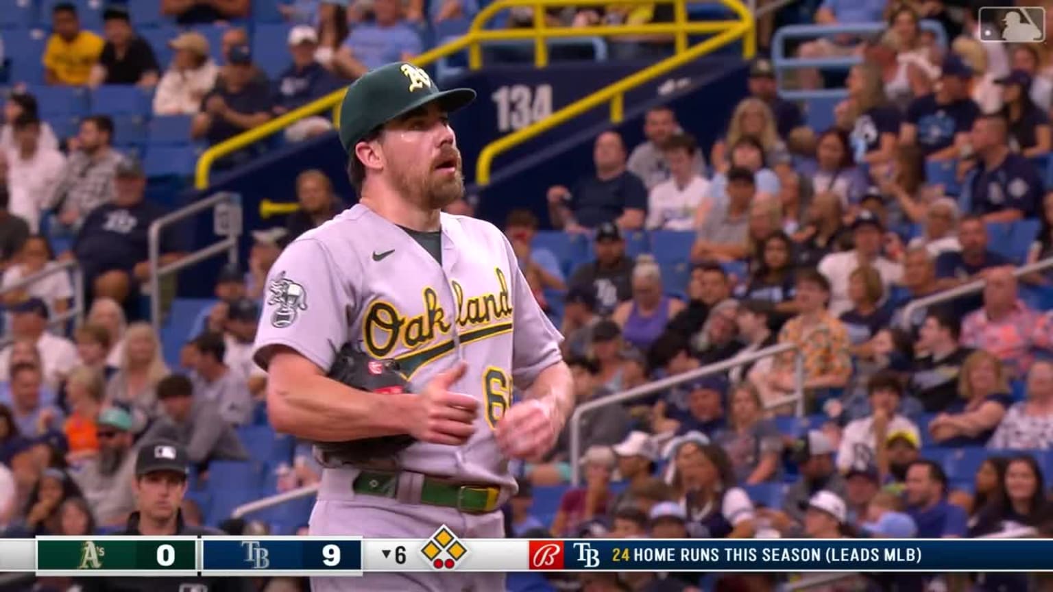Josh Lowe walks to bring in a run in the 6th inning 04/09/2023