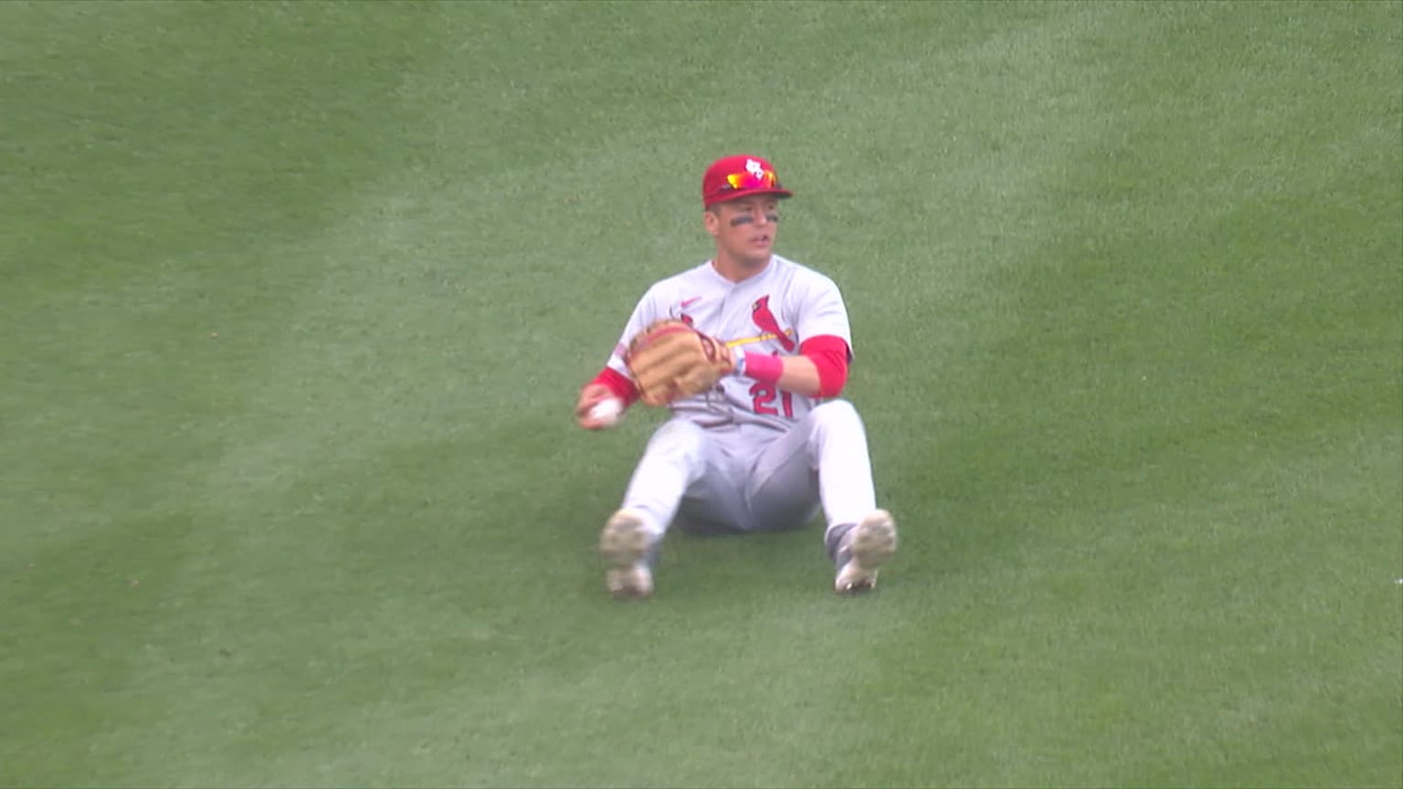 Lars Nootbaar's diving catch | 06/21/2023 | MLB.com