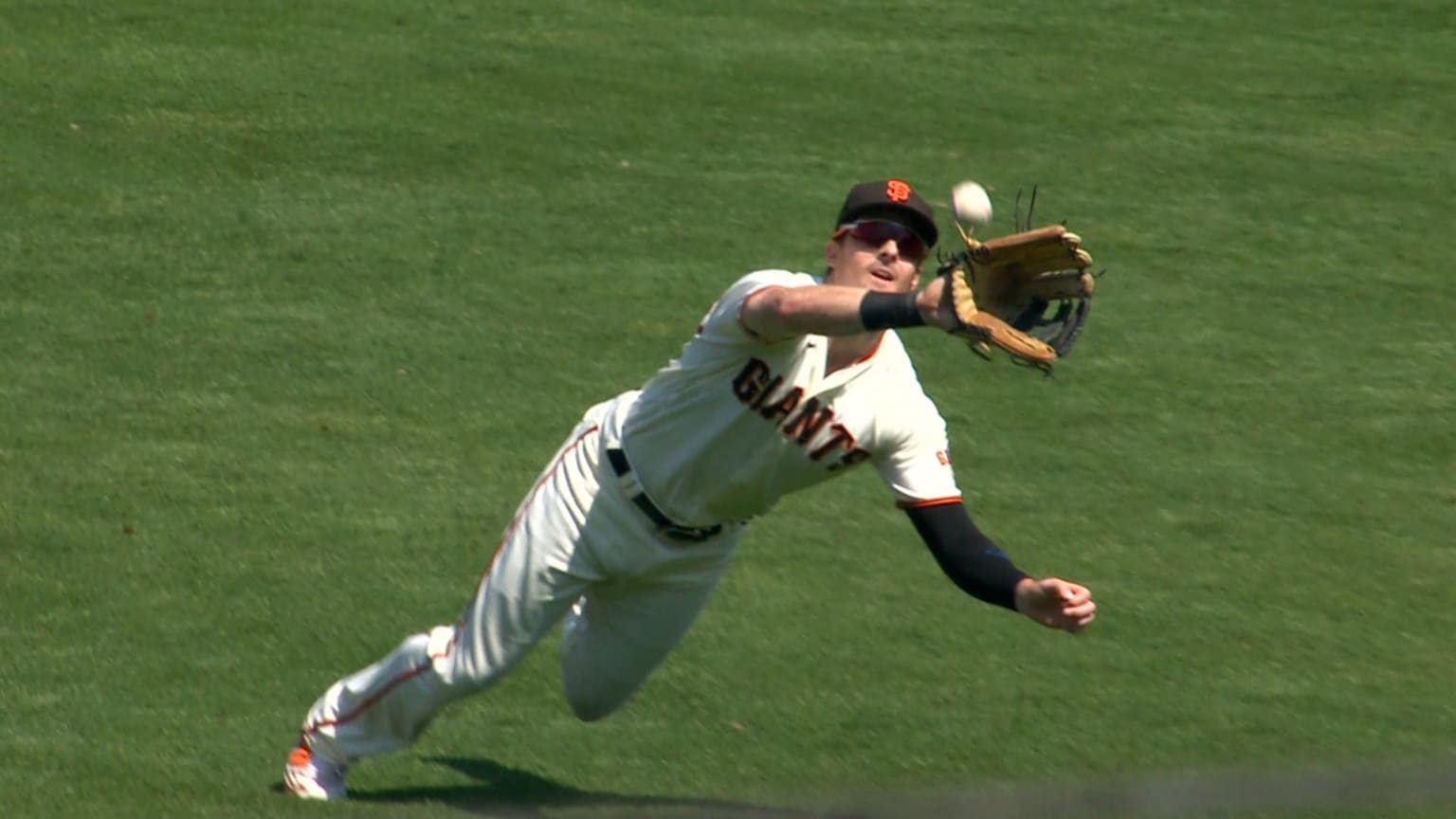 Mike Yastrzemski's diving grab 09/14/2022