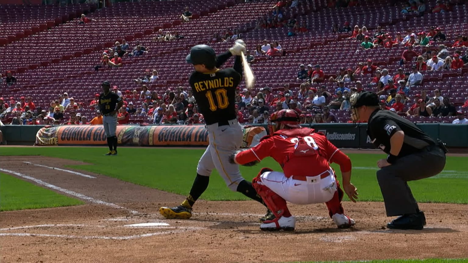 Bryan Reynolds hits an RBI single to center field | 09/13 Bryan Reynolds hits an RBI single to center field | 09/13