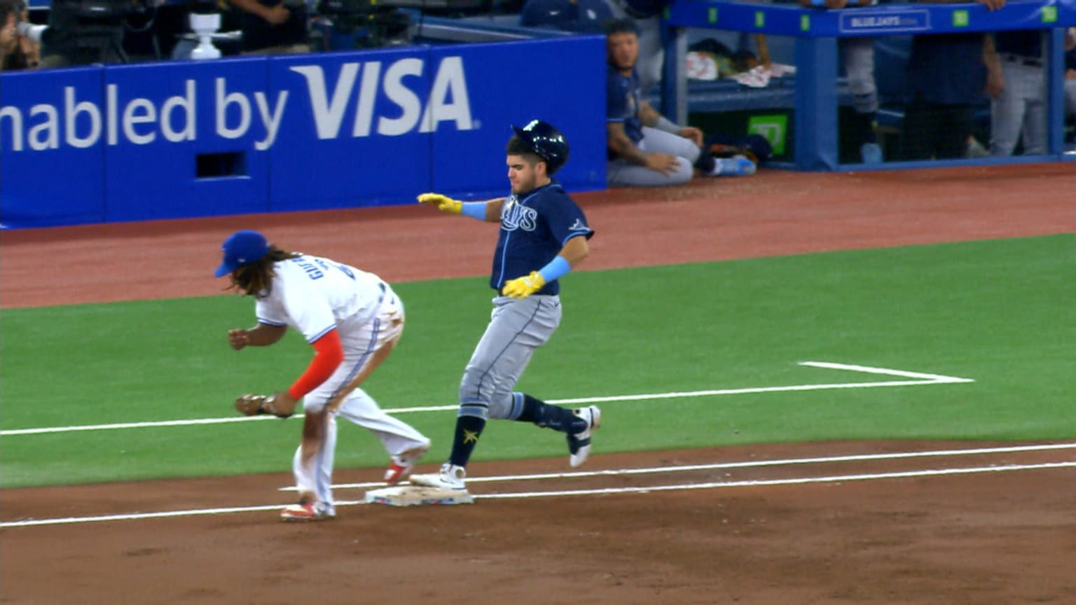 Aranda singles after review | 09/13/2022 | Arizona Diamondbacks