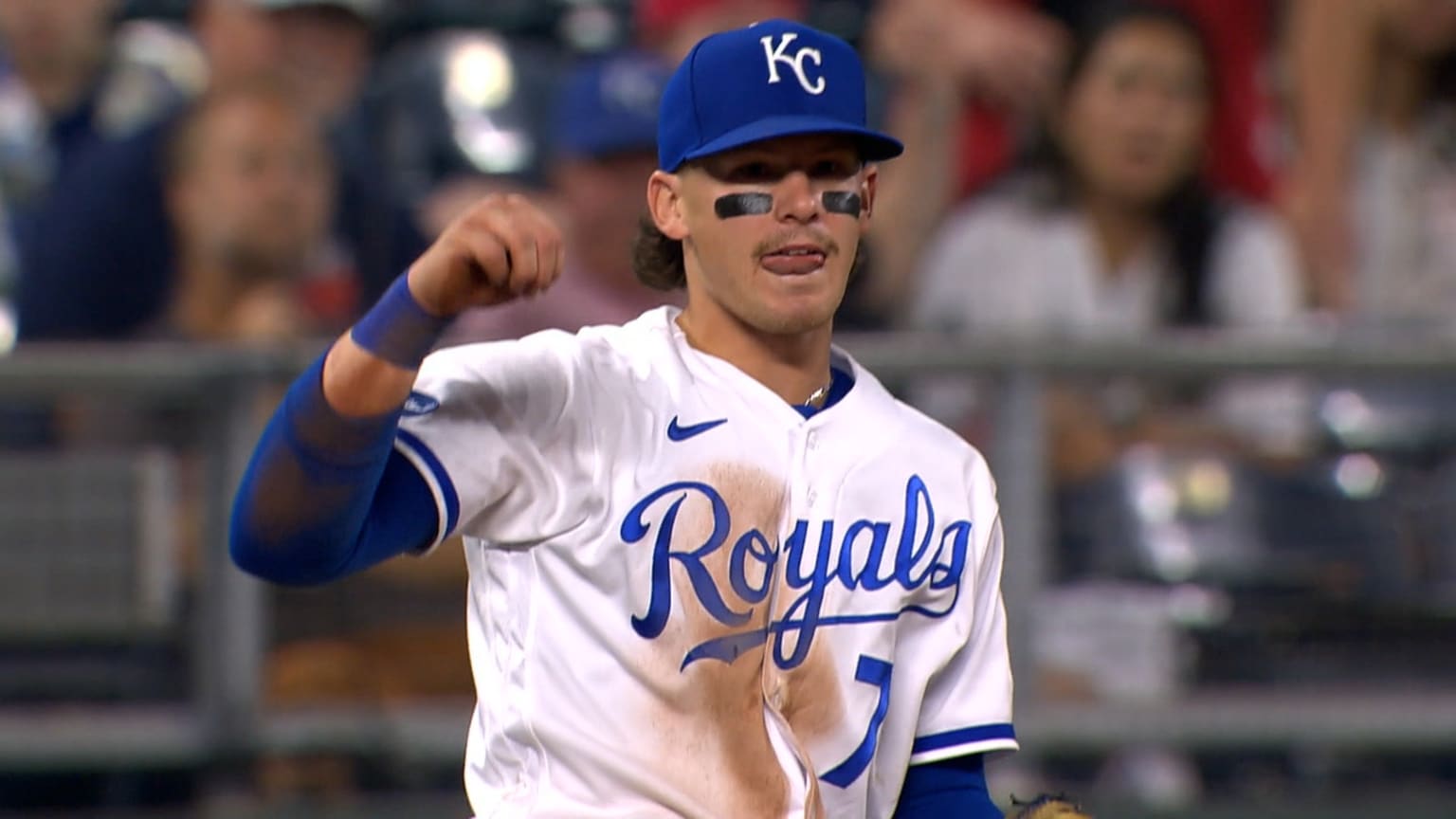 Bobby Witt Jr.'s diving stop 09/05/2022 Kansas City Royals