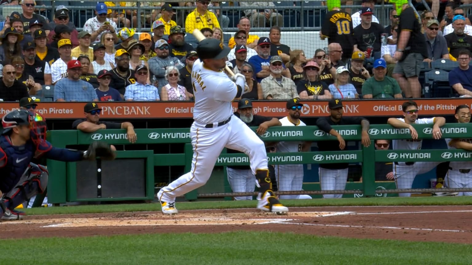 Yasmani Grandal hits an RBI single | 05/26/2024 | Pittsburgh Pirates