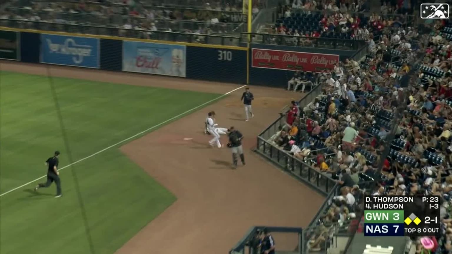 Sal Frelick amkes a sliding grab in right field | 06/18/2023 | MLB.com