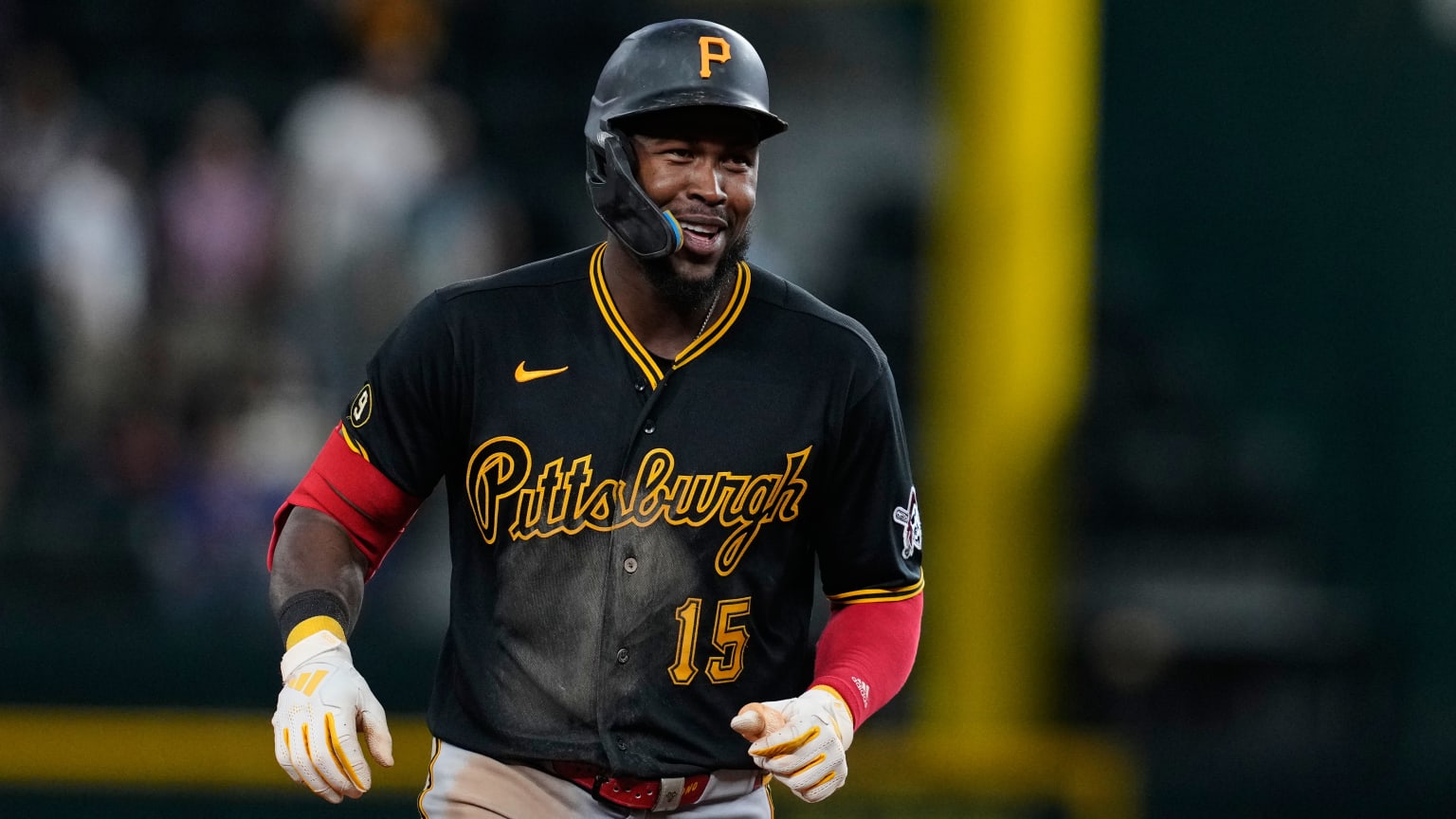 Oneil Cruz crushed this ball 🏴‍☠️ | 04/22/2026 | MLB.com