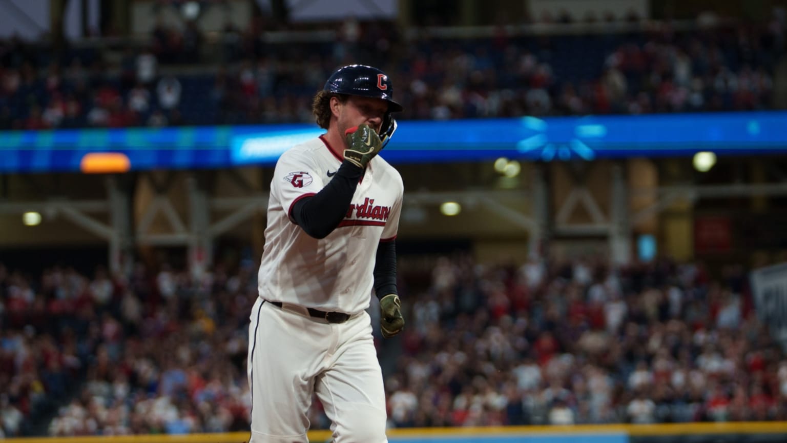 Rhys Hoskins lines out out 🤩 | 05/15/2026 | Cleveland Guardians