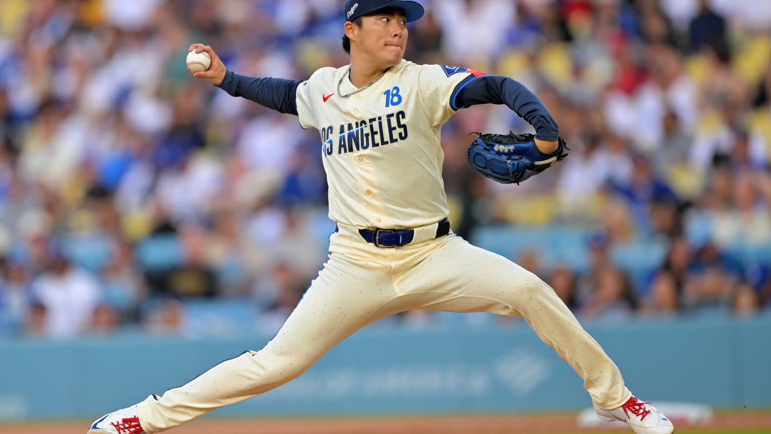 Yoshinobu Yamamoto tosses eight strong innings in win | 06/06/2026