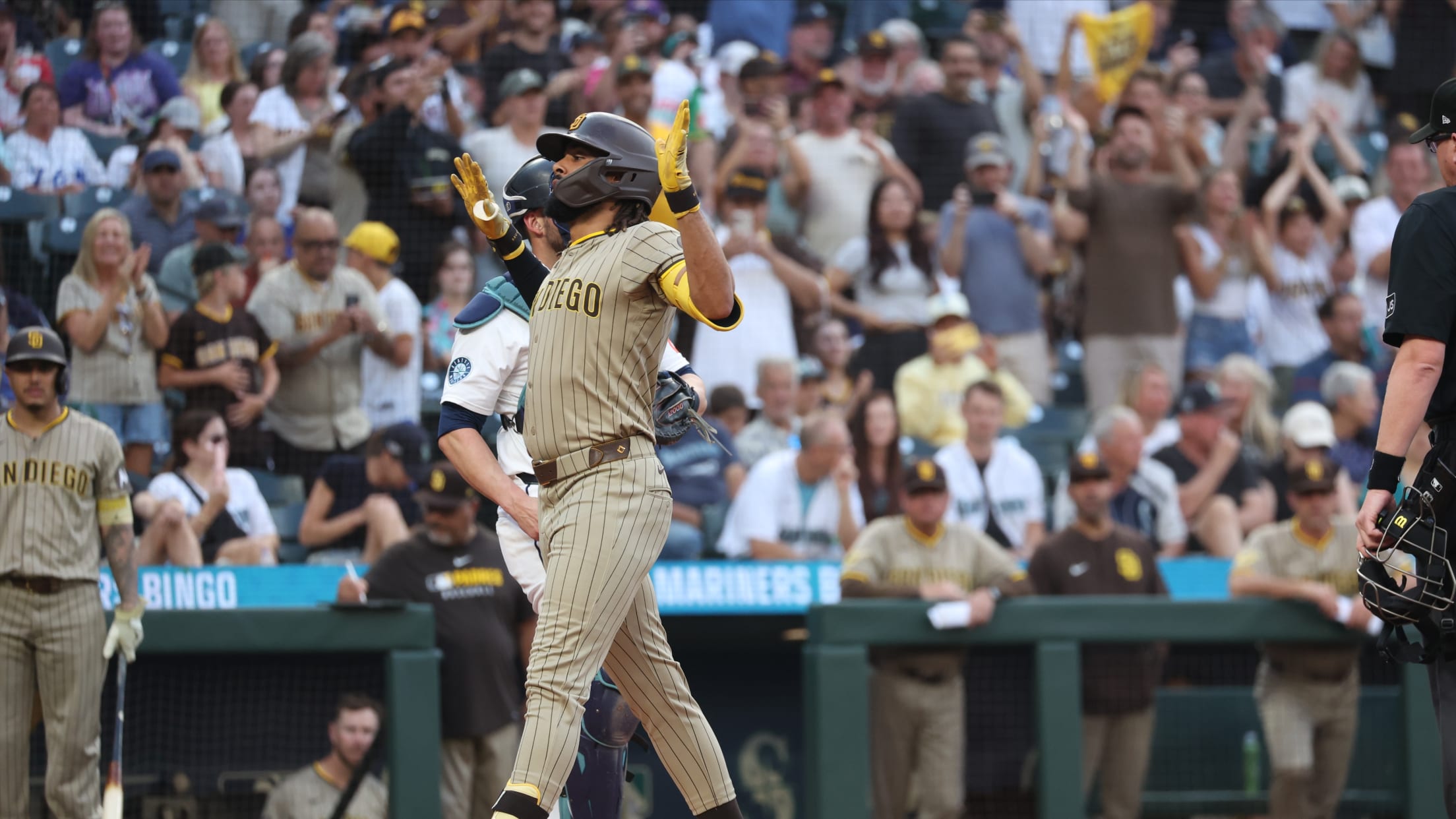 Fernando Tatis Jr.'s two-run homer (18) | 08/25/2025 | MLB Japan