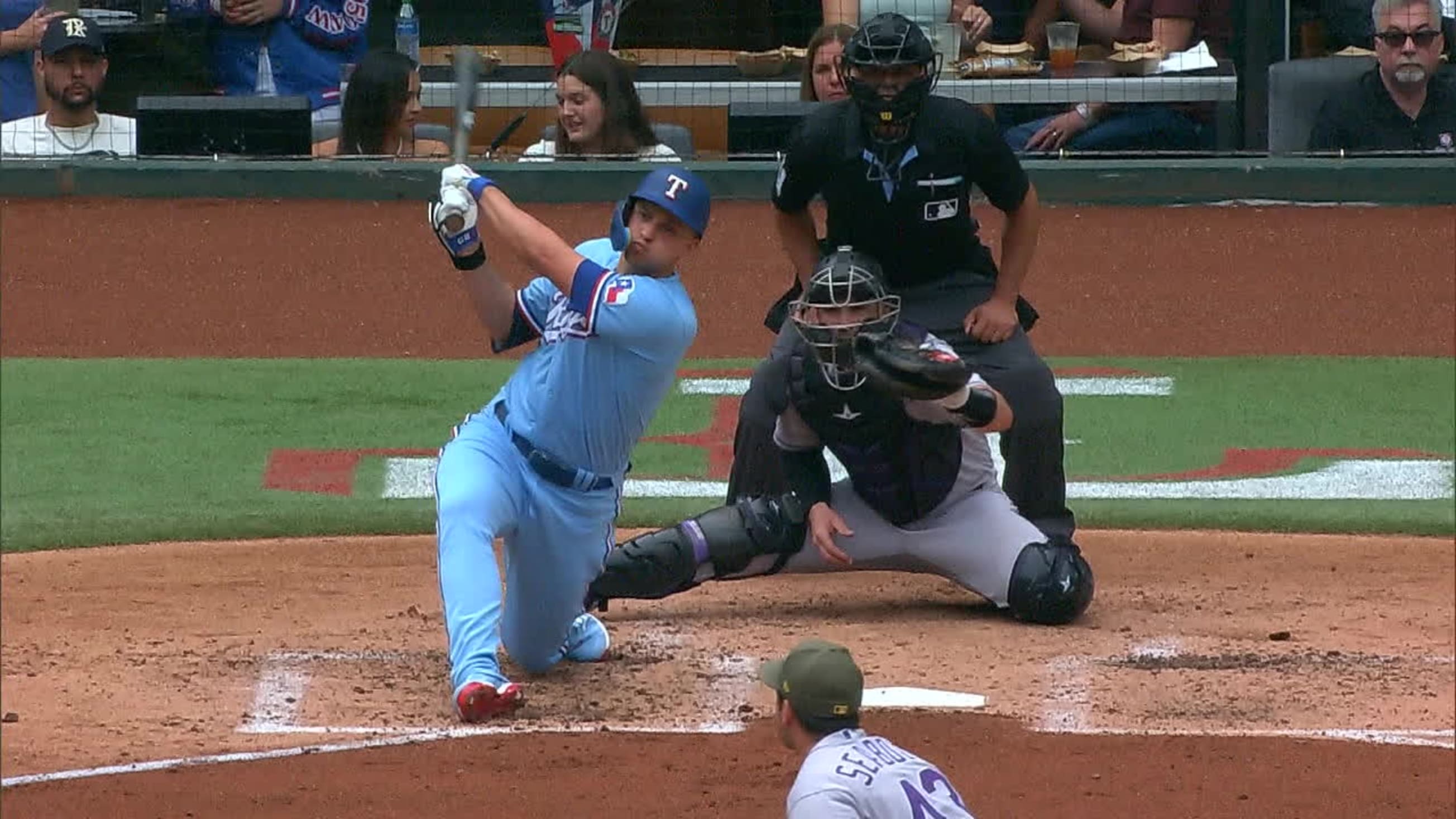 Seager's second three-run homer, 09/04/2021