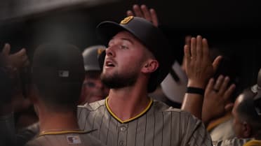 Jackson Merrill pega hit remolcador