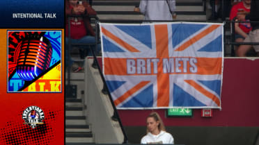 IT talks best fan signs they've ever seen