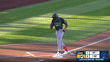 Josue De Paula's solo home run