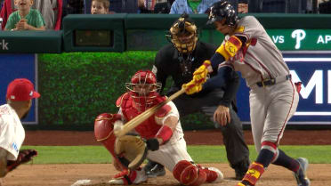 Sencillo de dos carreras de Mauricio Dubón