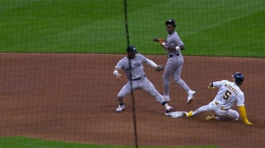 Amed Rosario's nice backhanded stop and slick throw