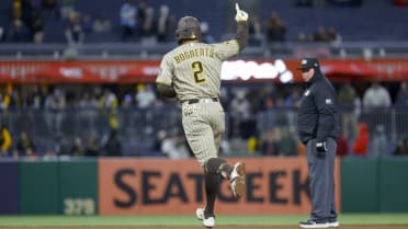 Xander Bogaerts' first homer of the year
