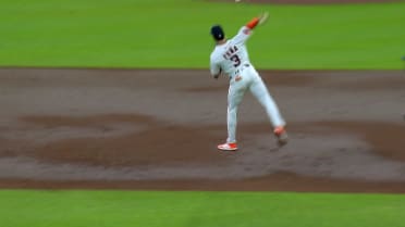 Jeremy Peña's incredible backhanded play