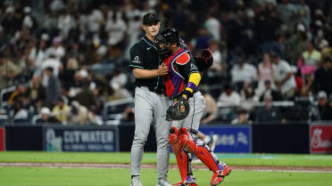 Paul Sewald gets strikeout for 21st save