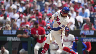 Kyle Schwarber's RBI double