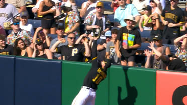 Bryan Reynolds' home run robbery 
