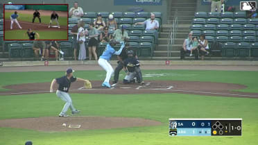 Lazaro Montes doubles (10) on a sharp line drive to right fielder Jake Cunningham. Charlie Pagliarini scores. Lazaro Montes to 3rd.