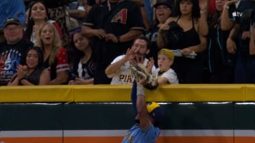 Jackson Chourio's leaping catch