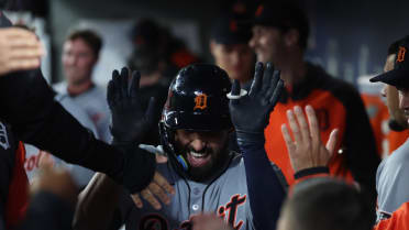 Los Tigres anotan 6 en la 1ra entrada