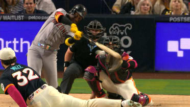 Geraldo Perdomo's RBI triple