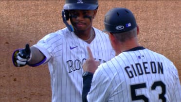 Adael Amador's RBI single