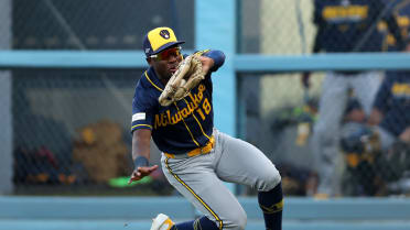 Luis Lara's tremendous sliding catch