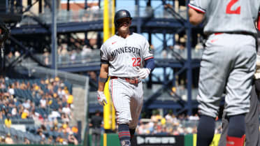 Brooks Lee libera su 2do jonrón en el juego