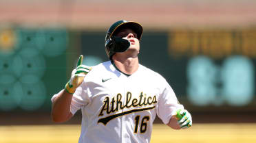 Nick Kurtz's on-base streak, plate discipline, more