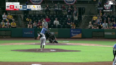 Cooper Flemming doubles (1) on a sharp line drive to right fielder Jay McQueen. Alberth Palma scores. Slater de Brun to 3rd.