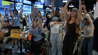Rays' fans celebrate clinching ALCS appearance 