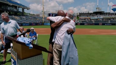 Bo Jackson presents John Wathan Royals HOF jacket 