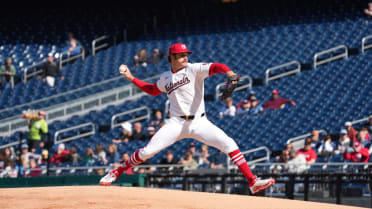 Miles Mikolas strikes out Jordan Walker