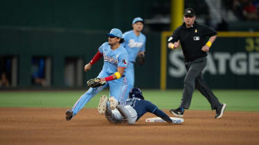 Chandler Simpson swipes second base