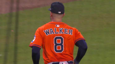 Christian Walker realiza una doble matanza 