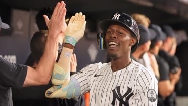 Jazz Chisholm Jr.'s go-ahead two-run home run (5)