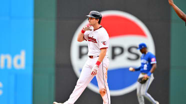 Chase DeLauter goes 4-for-4 in Guardians' 11-1 win