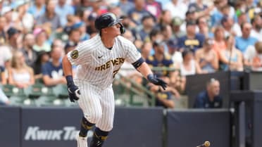 Andrew Vaughn's solo home run (4)