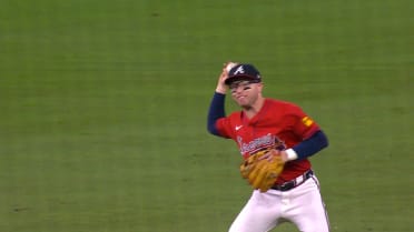 Nick Gonzáles pega un sencillo, Jared Triolo anota en un error