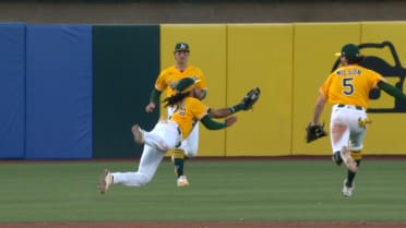 Joshua Kuroda-Grauer's diving catch in the 4th