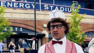 Get to know the Crazy Hot Dog Vendor