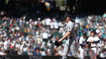 Sean Newcomb escapes bases-loaded jam