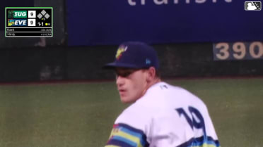 Kaeden Kent's second homer of the night