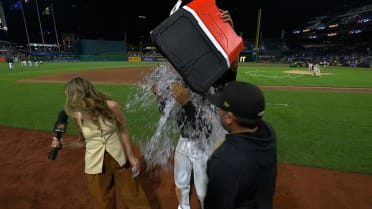 Esmerlyn Valdez discusses home run in Pirates' win