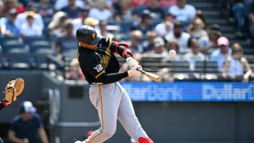 Esmerlyn Valdez's two-run home run (12)
